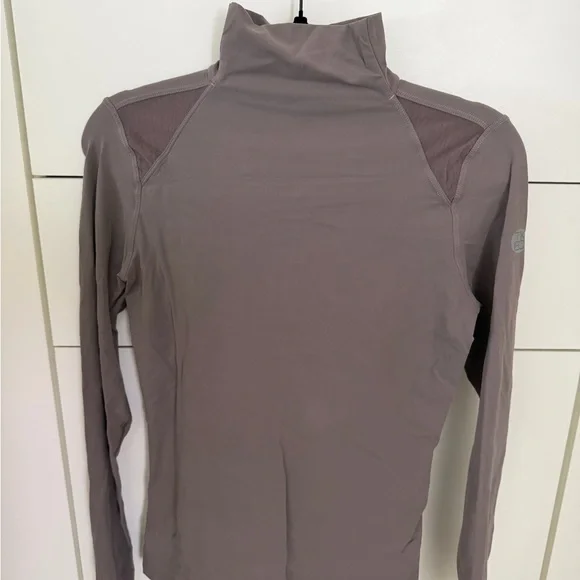 TKEQ Mock Neck with mesh panels - Picture 1 of 3